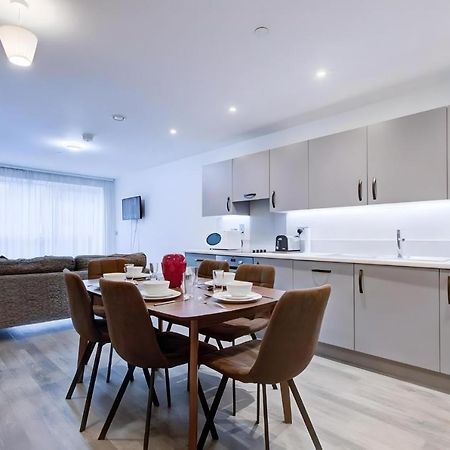 ロンドンLuxury 2 Bed Flat In A New Block In East Actonアパートメント エクステリア 写真