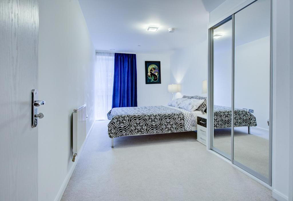 ロンドンLuxury 2 Bed Flat In A New Block In East Actonアパートメント エクステリア 写真